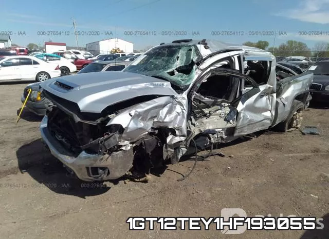 1GT12TEY1HF193055_2.webp