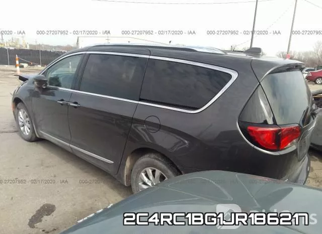 2C4RC1BG1JR186217_3.webp