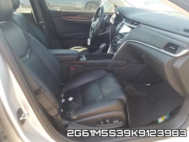 2G61M5S39K9123983_5.webp