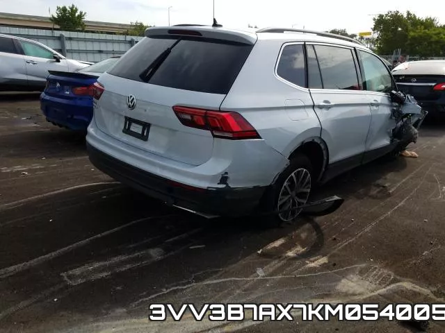 3VV3B7AX7KM054005_4.webp