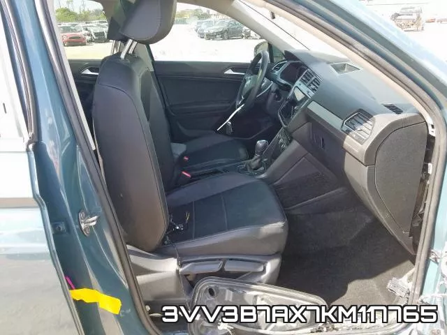 3VV3B7AX7KM117765_5.webp