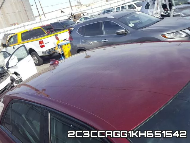 2C3CCAGG1KH651542_9.webp