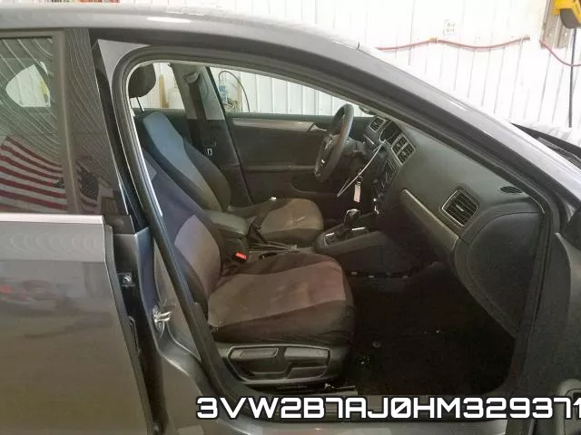 3VW2B7AJ0HM329371_5.webp