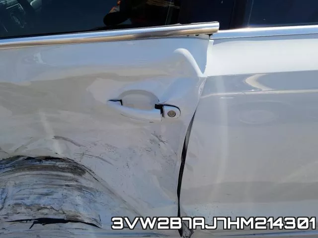 3VW2B7AJ7HM214301_10.webp