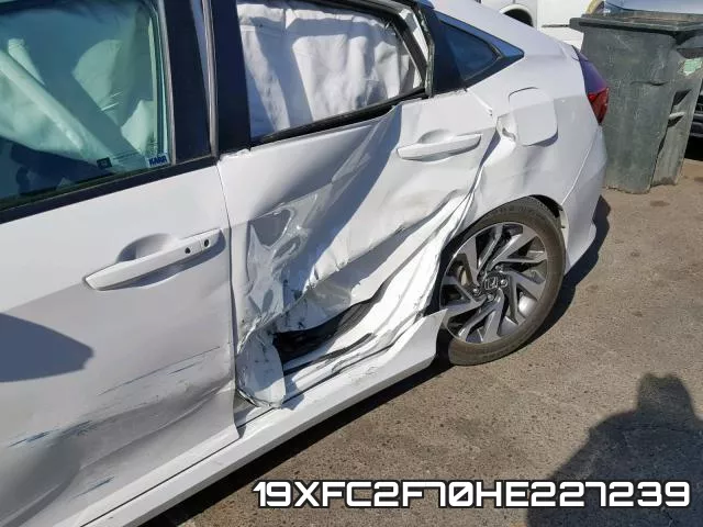 19XFC2F70HE227239_9.webp