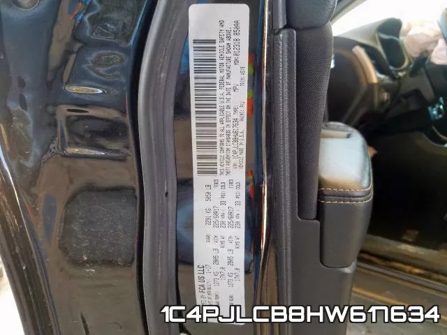 1C4PJLCB8HW617634_10.webp