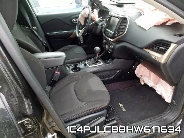 1C4PJLCB8HW617634_5.webp