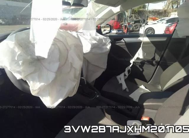 3VW2B7AJXHM201705_5.webp