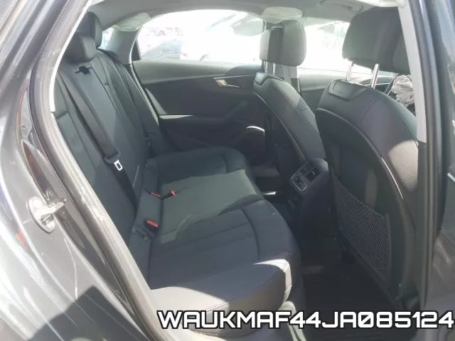 WAUKMAF44JA085124_6.webp