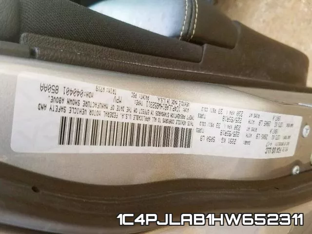 1C4PJLAB1HW652311_10.webp
