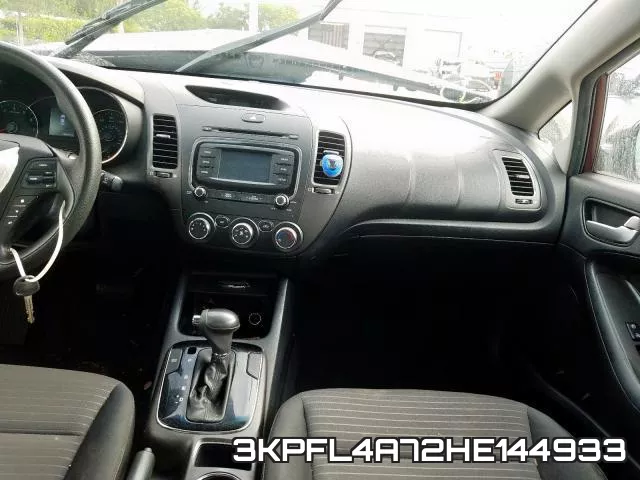 3KPFL4A72HE144933_9.webp