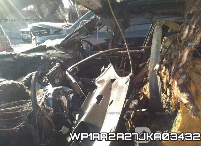 WP1AA2A27JKA03432_5.webp