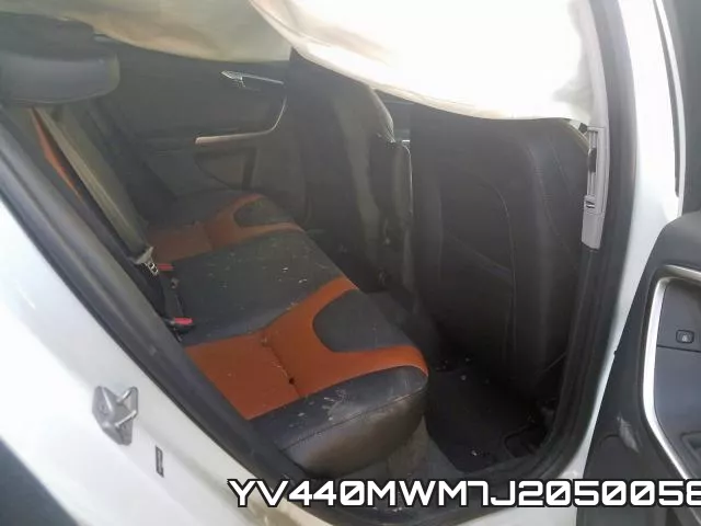 YV440MWM7J2050058