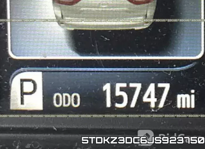 5TDKZ3DC6JS923750_7.webp