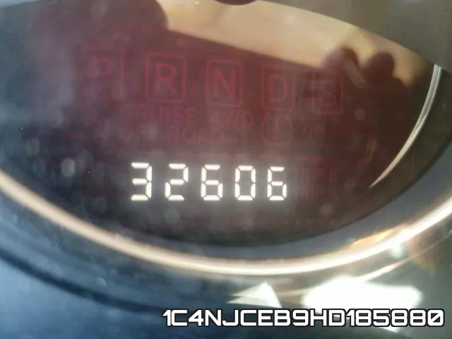 1C4NJCEB9HD185880_8.webp