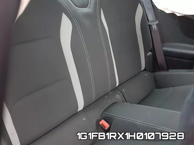 1G1FB1RX1H0107928_6.webp