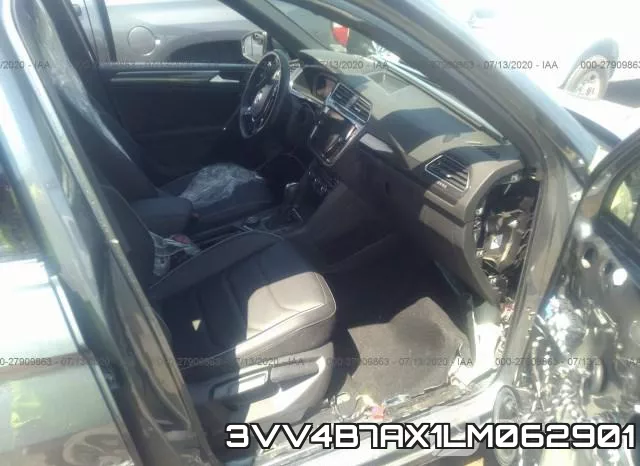 3VV4B7AX1LM062901_5.webp