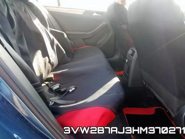 3VW2B7AJ3HM370271_6.webp
