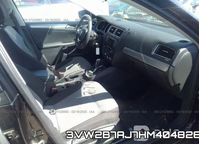 3VW2B7AJ7HM404826