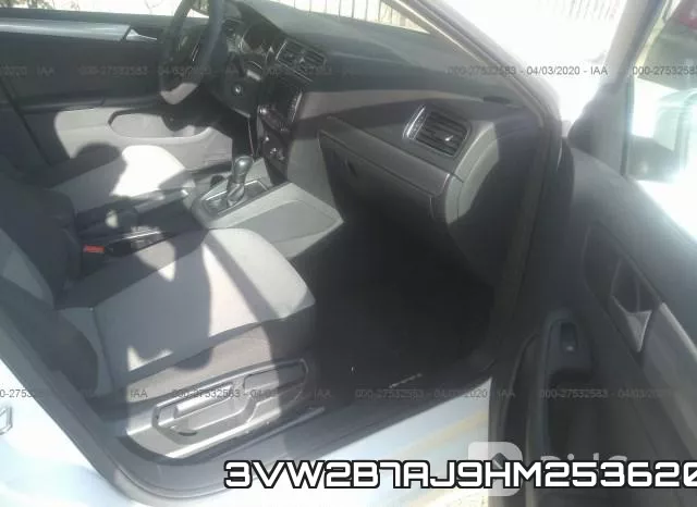 3VW2B7AJ9HM253620_5.webp