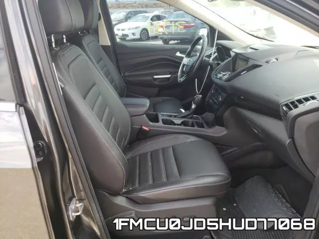 1FMCU0JD5HUD77068_5.webp