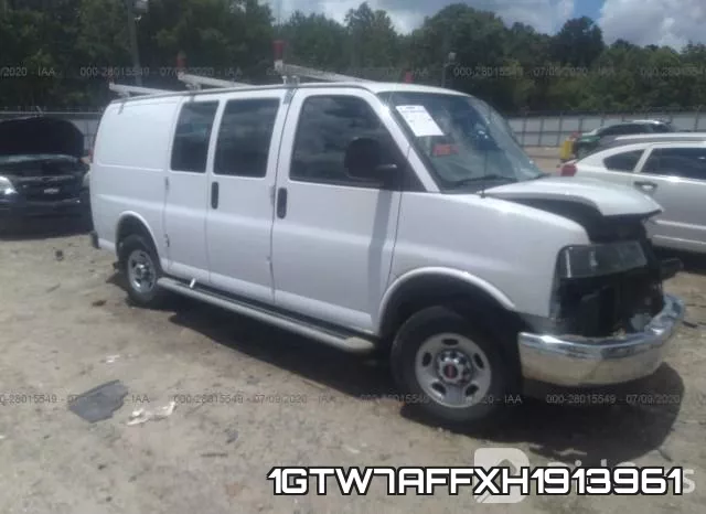 1GTW7AFFXH1913961_1.webp