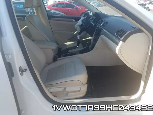 1VWGT7A39HC043492_5.webp