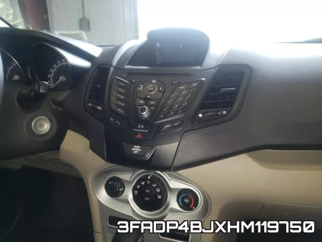 3FADP4BJXHM119750_9.webp