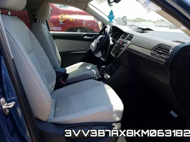 3VV3B7AX8KM063182_5.webp