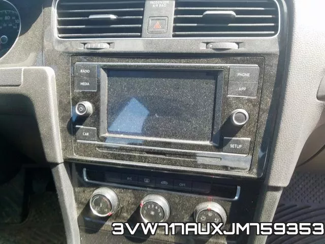 3VW717AUXJM759353_9.webp