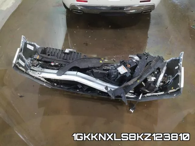 1GKKNXLS8KZ123810_9.webp