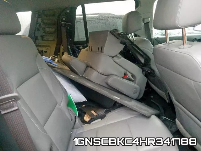 1GNSCBKC4HR341788_6.webp