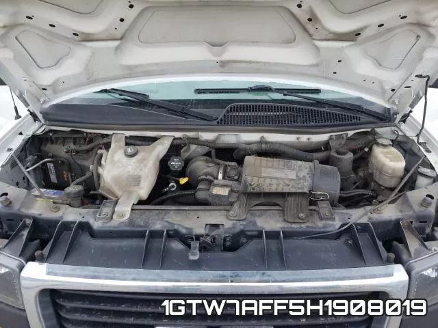 1GTW7AFF5H1908019_7.webp