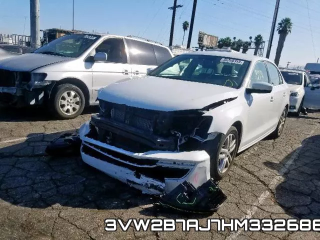3VW2B7AJ7HM332686_2.webp