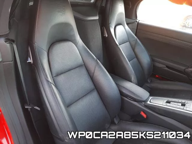 WP0CA2A85KS211034_6.webp