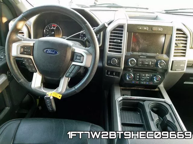 1FT7W2BT9HEC09669_9.webp