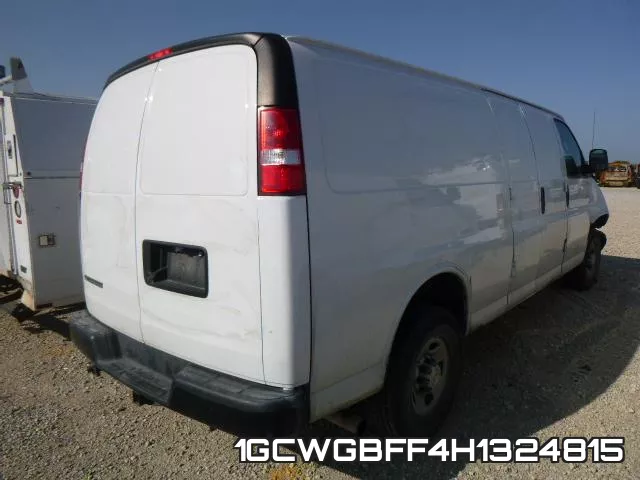 1GCWGBFF4H1324815_4.webp
