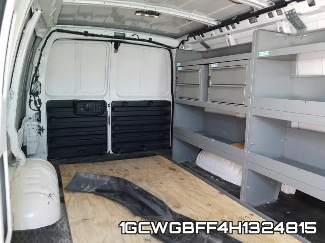 1GCWGBFF4H1324815_6.webp