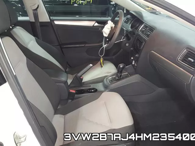 3VW2B7AJ4HM235400