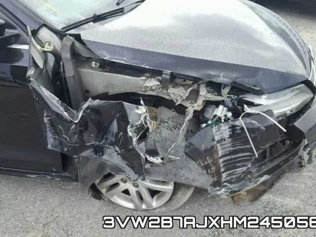 3VW2B7AJXHM245056_9.webp