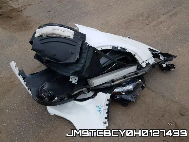 JM3TCBCY0H0127433_9.webp