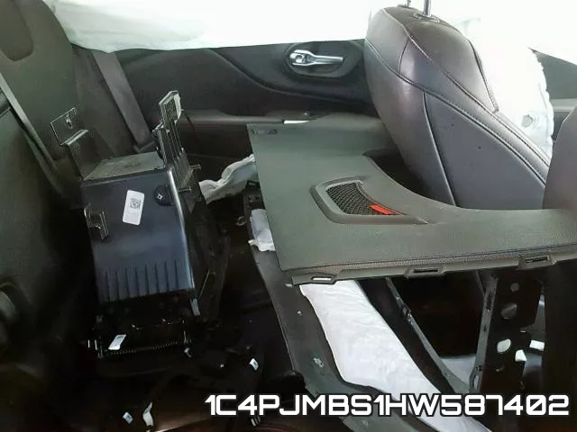 1C4PJMBS1HW587402_6.webp