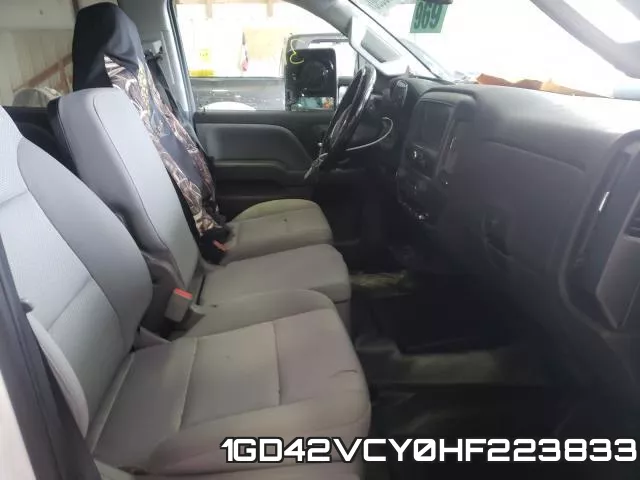 1GD42VCY0HF223833_5.webp