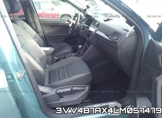 3VV4B7AX4LM057479_5.webp