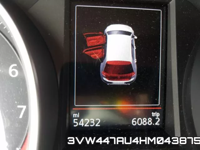 3VW447AU4HM043875_8.webp