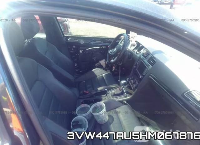 3VW447AU5HM067876_5.webp