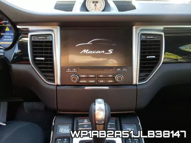 WP1AB2A51JLB38147_9.webp