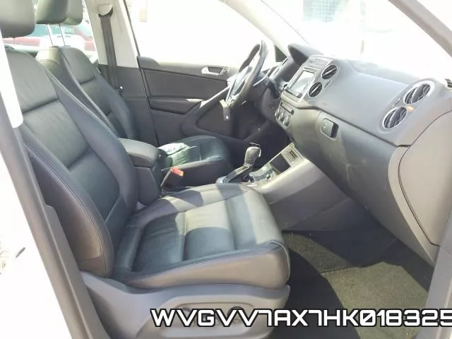 WVGVV7AX7HK018325_5.webp