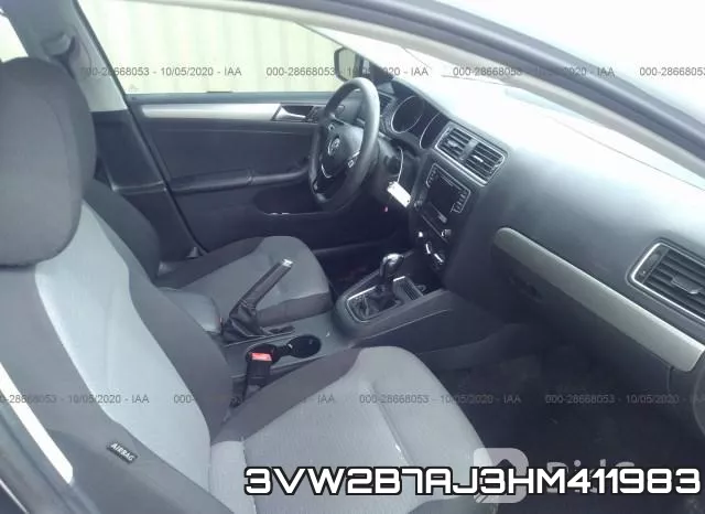 3VW2B7AJ3HM411983_5.webp