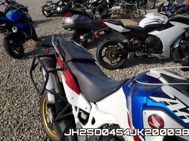 JH2SD0454JK200038_6.webp